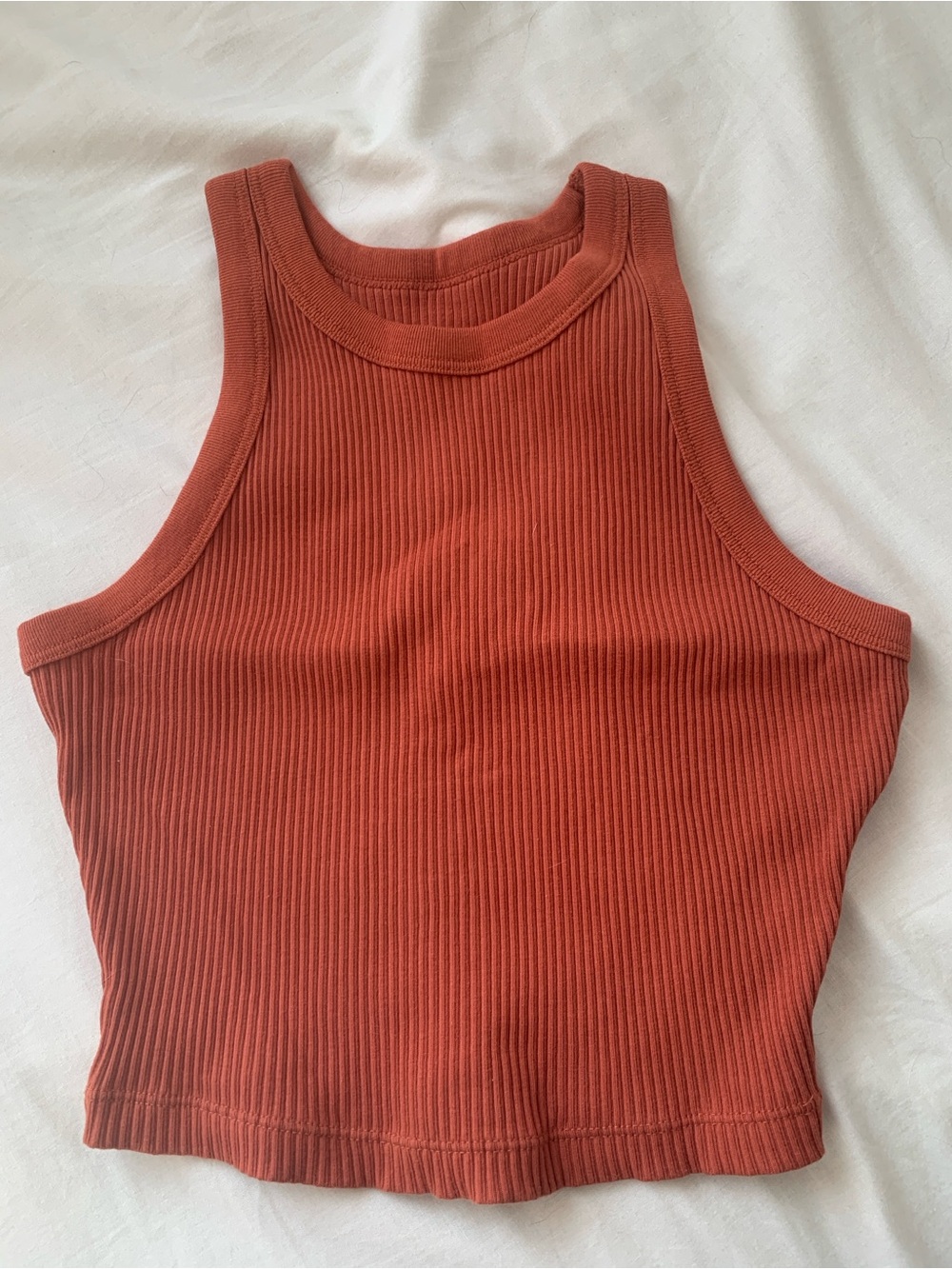 Uniqlo Women's Ribbed Tank Top in Rust - Classic Crop